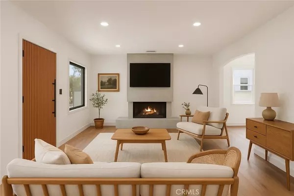 Los Angeles, CA 90034,8954 Kramerwood PL