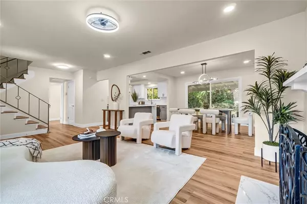Placentia, CA 92870,1355 Limerick DR