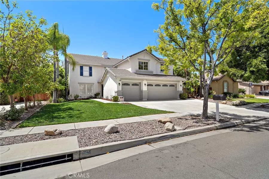 444 Appleby ST, Corona, CA 92881