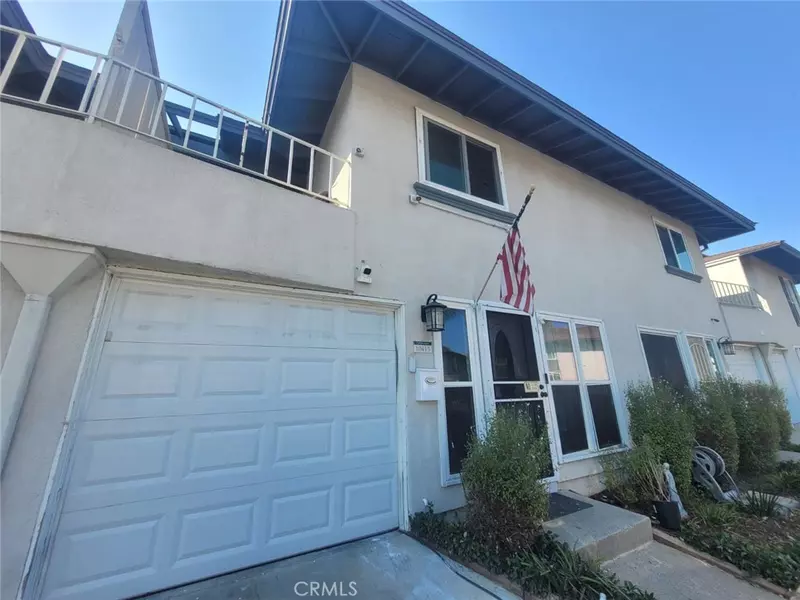 10415 Carlyle Ct, Cypress, CA 90630