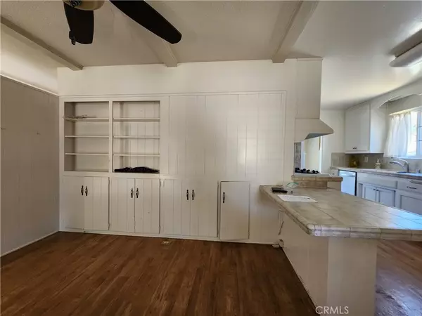 Anaheim, CA 92801,2677 W Russell Ave,