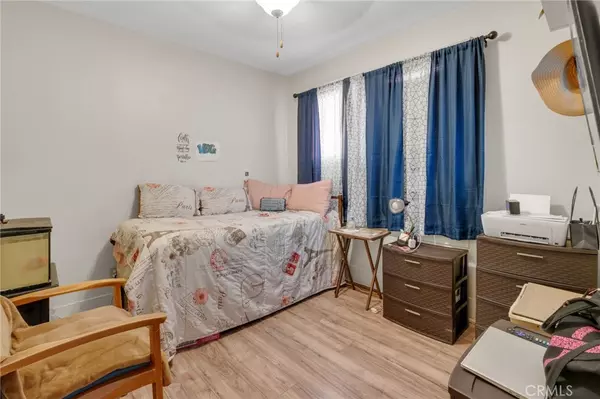Long Beach, CA 90806,2161 Locust AVE