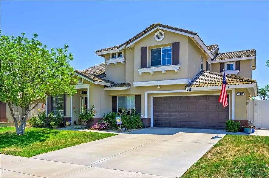 1281 Carriage LN, Corona, CA 92878