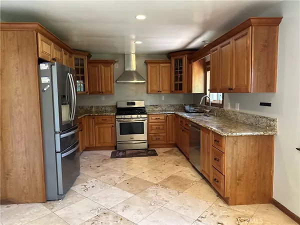 Santa Ana, CA 92705,12752 Barrett LN
