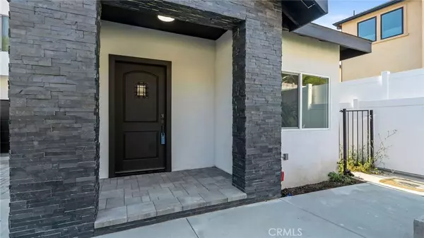 Orange, CA 92869,420 S Hill ST