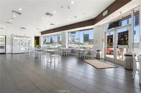 Downey, CA 90242,11146 Downey AVE