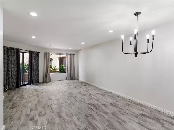 Long Beach, CA 90802,550 Orange Ave #144