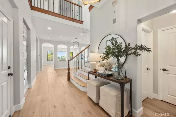 Yorba Linda, CA 92886,18558 Oaklawn LN