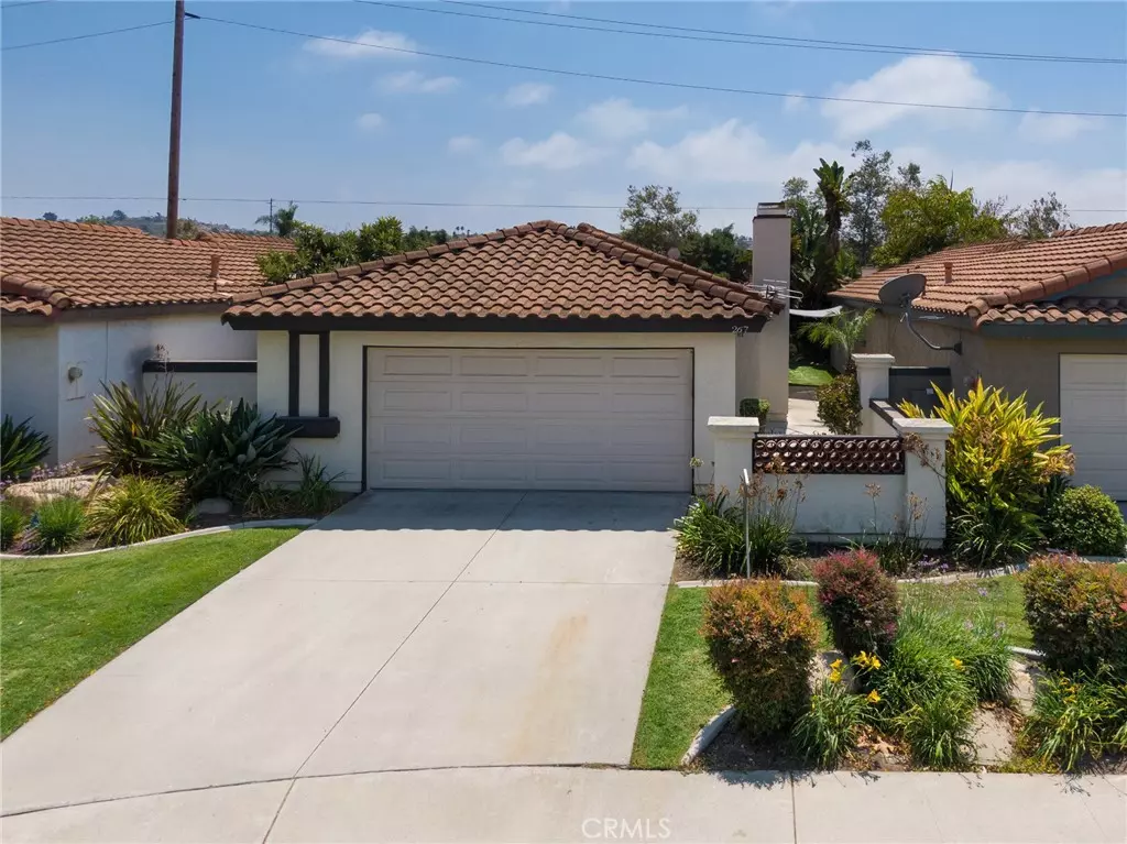Oceanside, CA 92057,267 Oleander DR
