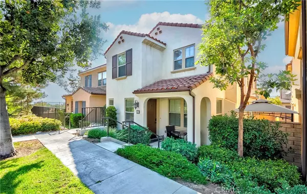 Irvine, CA 92618,53 Scarlet Bloom
