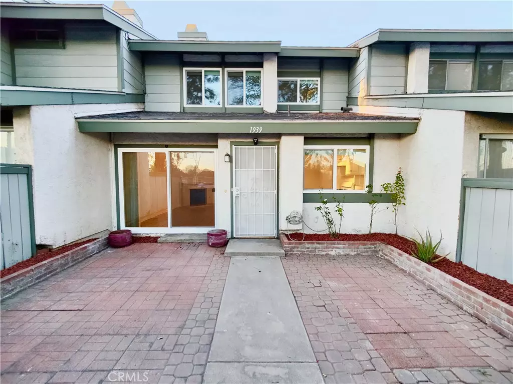 Ontario, CA 91764,1939 E Yale ST #17