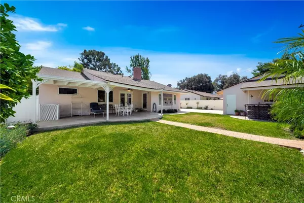 Santa Ana, CA 92706,2108 N Rosewood AVE