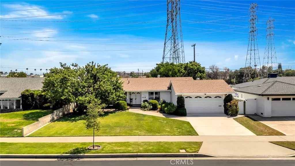 1232 E Chestnut AVE, Orange, CA 92867