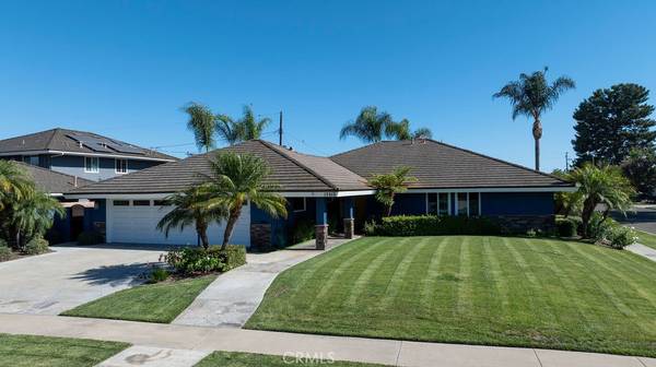 17512 Orange Tree LN, Tustin, CA 92780
