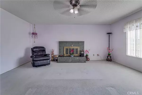 Bakersfield, CA 93309,5908 Chicory DR