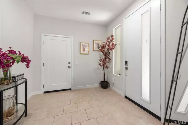 Irvine, CA 92618,204 Keeper