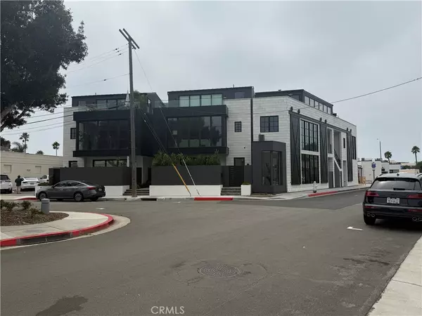 412 29th Street #B, Newport Beach, CA 92663