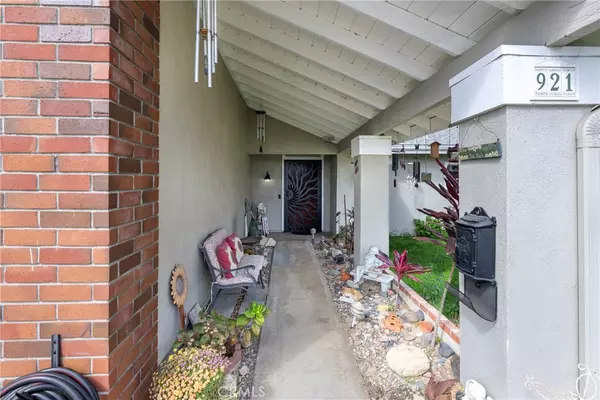 Placentia, CA 92870,921 Azalea AVE