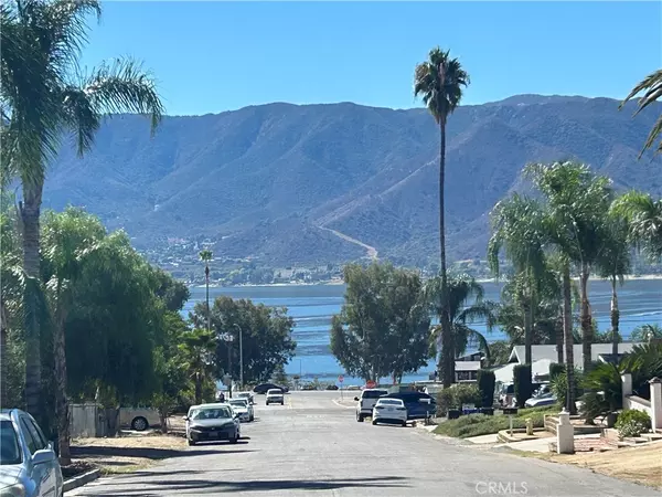 Lake Elsinore, CA 92530,221 Matich ST