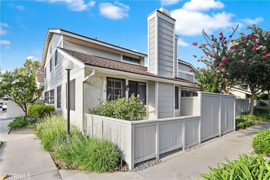 1700 W Cerritos AVE #234, Anaheim, CA 92804