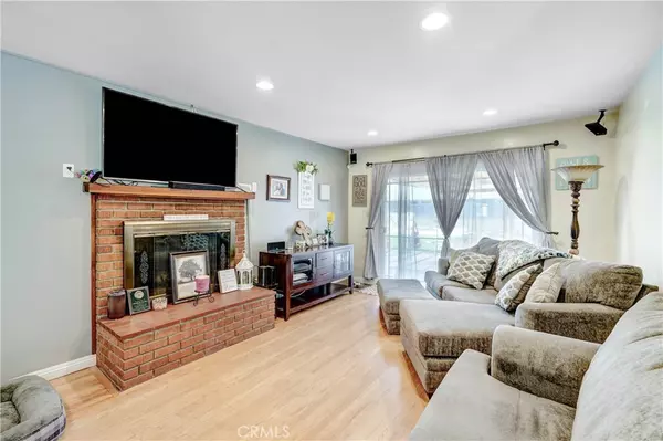 Ontario, CA 91764,529 E H ST