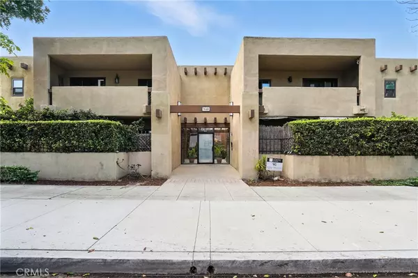 Long Beach, CA 90802,940 E 3rd ST #10