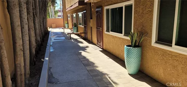 Buena Park, CA 90621,5822 Fullerton AVE