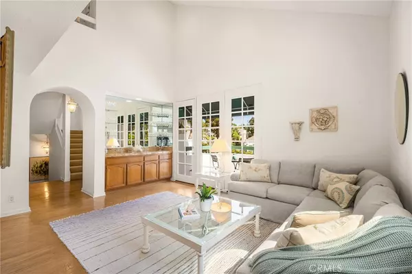 19412 Pompano LN #106, Huntington Beach, CA 92648