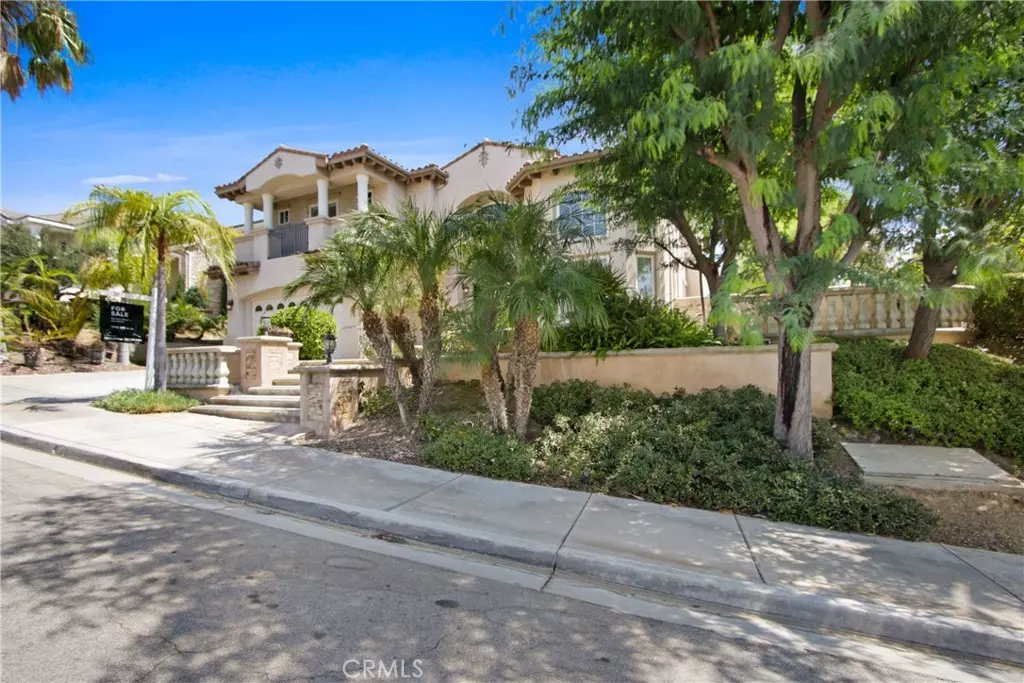 Yorba Linda, CA 92886,3880 Hogan DR