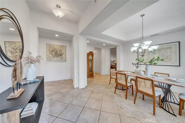 Yorba Linda, CA 92886,18979 Pelham WAY