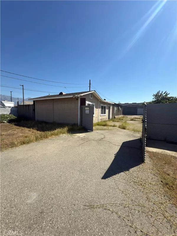 Ontario, CA 91762,10735 Vernon AVE