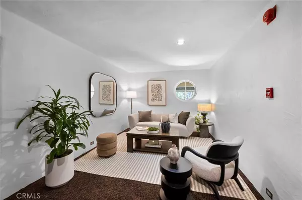 Los Angeles, CA 90067,2187 Century Woods WAY