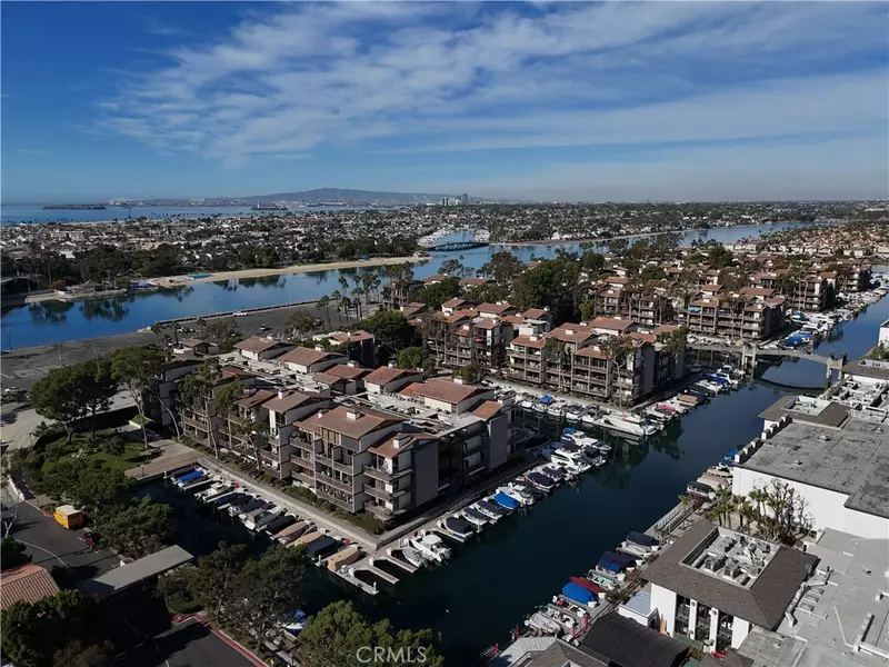 9103 Marina Pacifica DR N, Long Beach, CA 90803