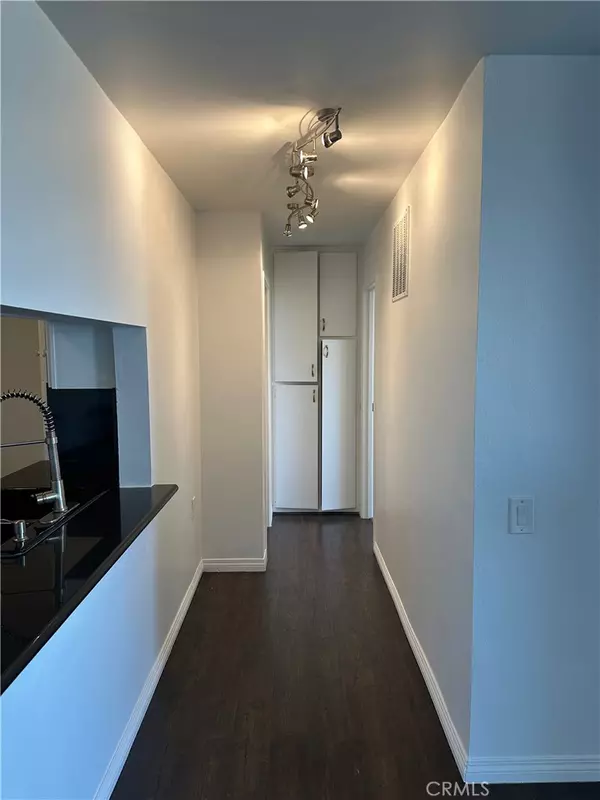 Los Angeles, CA 90057,421 S La Fayette Park PL #509