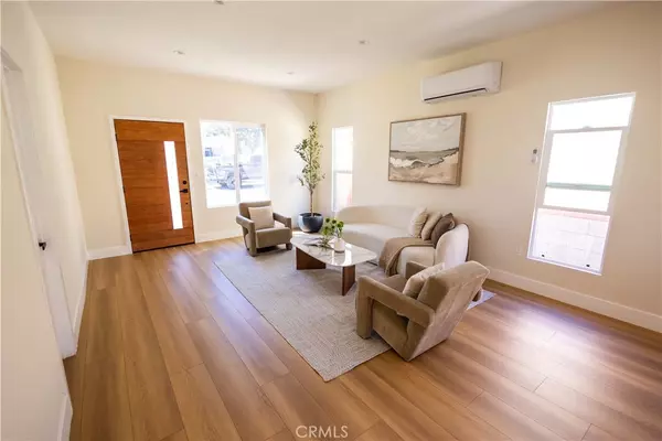 Los Angeles, CA 90047,7710 S Halldale AVE