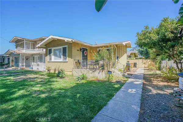 119 W Valencia DR, Fullerton, CA 92832
