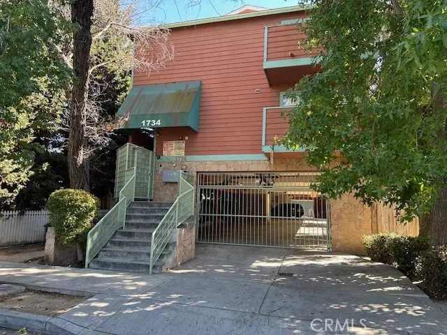 1734 E Erie ST, Long Beach, CA 90802