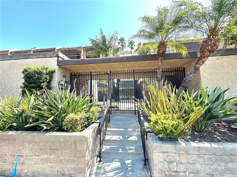 2240 N Legion DR #217, Signal Hill, CA 90755