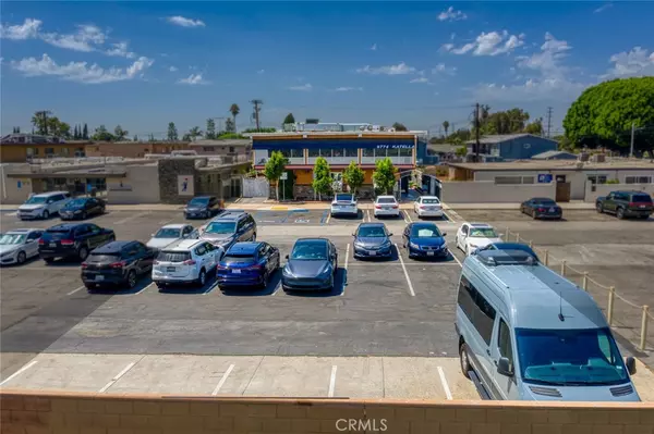Anaheim, CA 92804,9774 Katella AVE