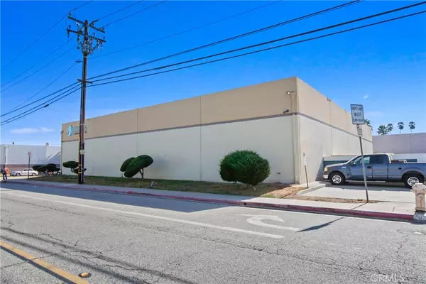 Santa Fe Springs, CA 90670,11007 Forest PL