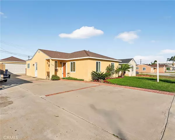 Torrance, CA 90502,1107 W 210th ST