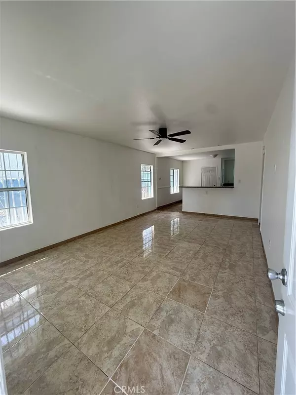 Long Beach, CA 90806,2311 Earl