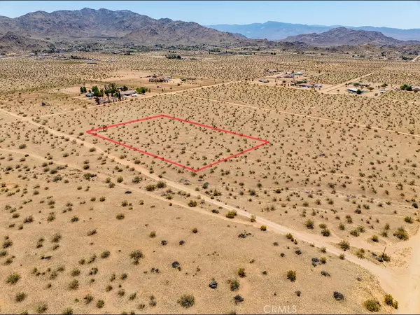 Apple Valley, CA 92307,24211 Zuni RD