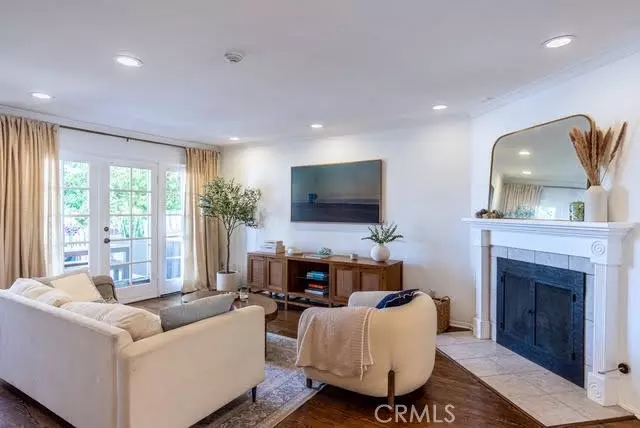 240 S Broadway #4, Redondo Beach, CA 90277