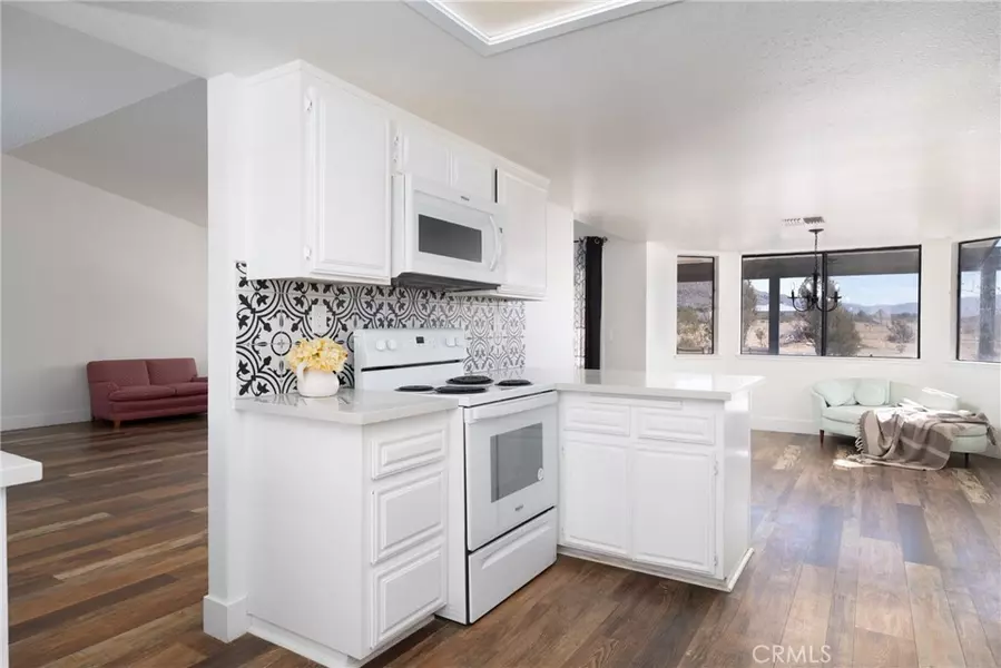 16433 Ocotilla Rd., Apple Valley, CA 92307