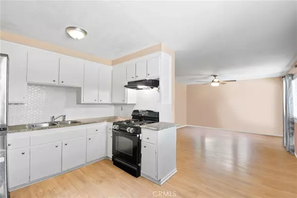 Long Beach, CA 90807,4700 Clair Del Ave #620