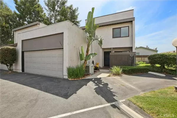 Anaheim, CA 92806,369 N Via Remo