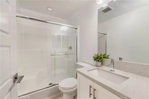 Brea, CA 92821,714 Brooklyn DR