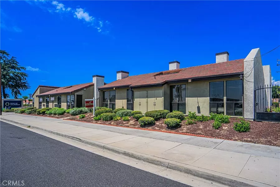 461 E Whittier BLVD, La Habra, CA 90631