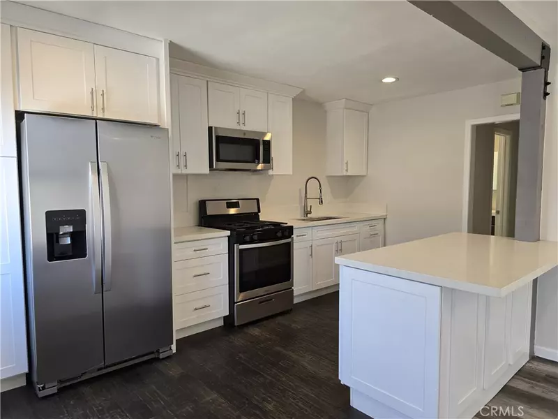 536 N Batavia, Orange, CA 92868